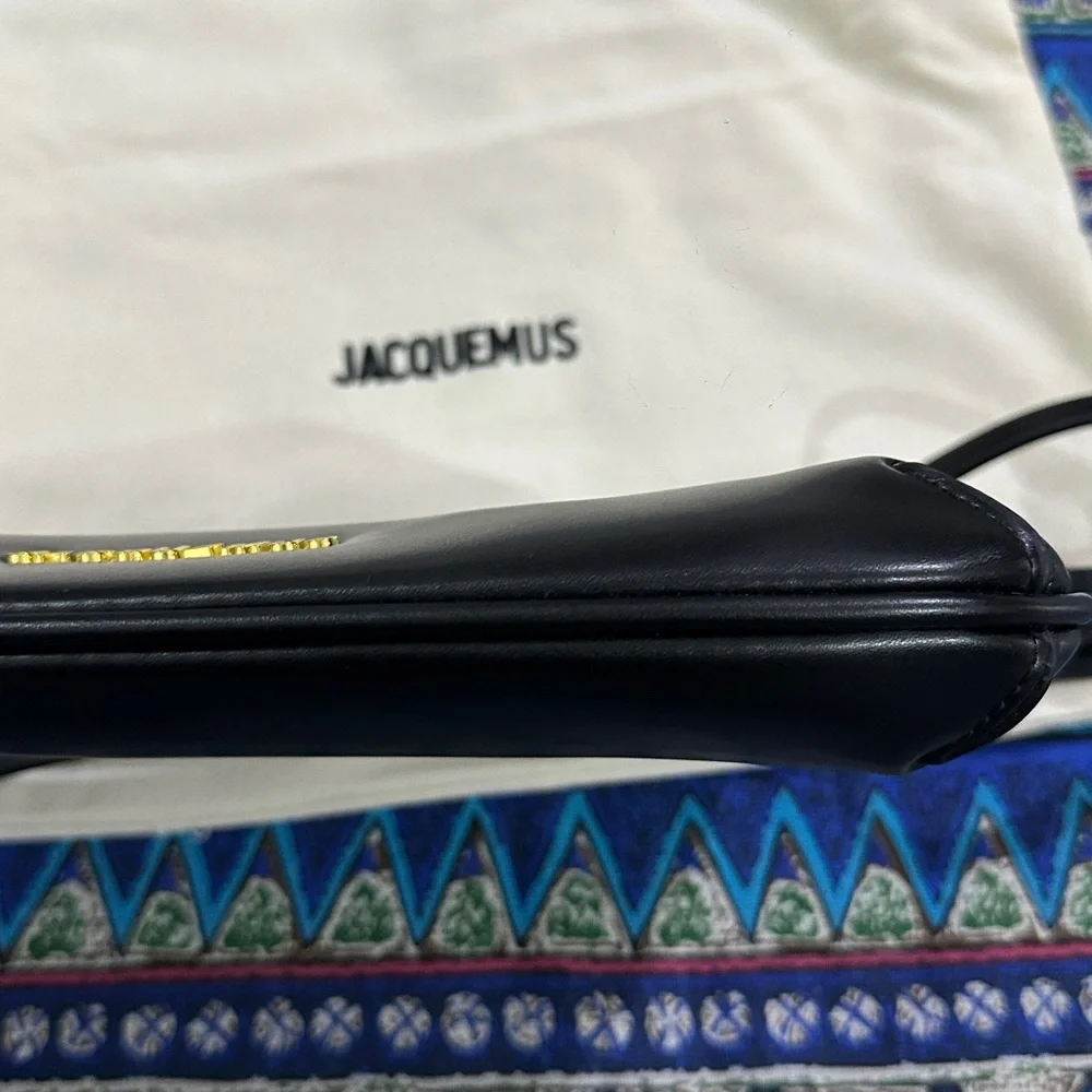 Jacquemus Black Leather Shoulder Bag with Gold Logo - Picture 4 of 12